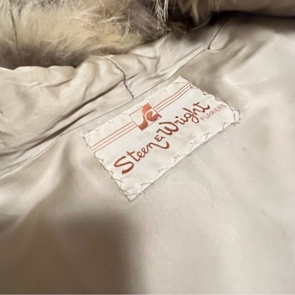 Rare GIVENCHY Coyote FUR COAT - Picture 6 of 10